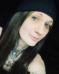 Alyssa Sauer's Instagram, Twitter & Facebook