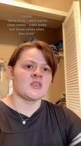 Julia Handley's Instagram, Twitter & Facebook