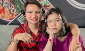 กระต่าย พรรณนิภา ลูกทุ่งสาวอินดี้ พร้อมผู้จัดการส่วนตัว แถลงยอมรับตั้งท้องและเพิ่งคลอดลูกด้วยกัน ยันจดทะเบียนสมรสแล้วตั้งแต่อายุ 16 ปี. Gqmvnkkiywx3 M