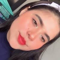 30+ "Emily Lomas" profiles