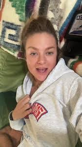 Molly Hentz's Instagram, Twitter & Facebook