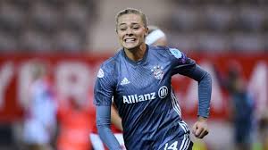 Dort unterschrieb sie bis 2021. Champions League Bayern Frauen Erstmals Im Halbfinale Vfl Wolfsburg Raus