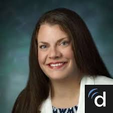 Amber Phelps's Instagram, Twitter & Facebook