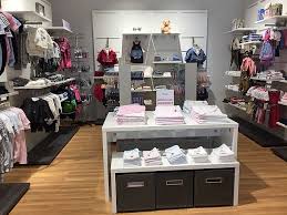 Kultladen Baby Ansorge Im Modernen Look My City Baby Munchen Munchen Mit Kindern Kindercafe Baby Geschaft