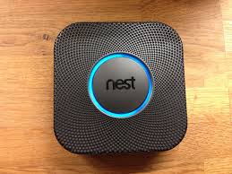 When your smoke detector starts beeping, don't just assume that it needs a new battery. Smoke Detector Gadgetblogist