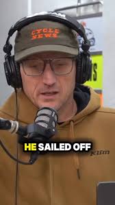 Big shakeup in the Dakar leaderboard after @danielsanders_11 suffered a  broken collarbone