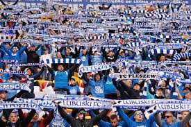 Legioniści pod ł3 pojawili się w ponad 2 tysiące osób, pod „czas, abyśmy my, kibice legii warszawa, takie zdanie w naszej sprawie wyrazili. Pko Ekstraklasa Lech Poznan Warta Poznan Nie Ma Podzialu Na Sektory Kibice Obu Druzyn Obejrza Derby Wspolnie Sport Wp Sportowefakty