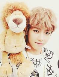 Résultat de recherche d'images pour "kim taehyung"