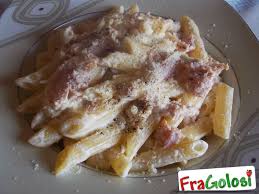 La pasta cotto e piselli è un primo piatto che unisce il sapore dolce dei piselli con quello del prosciutto cotto, che ben si armonizza senza che i due si sovrastino. Ricetta Pasta Con Salsa Alla Panna E Prosciutto Cotto Ricette Di Fragolosi