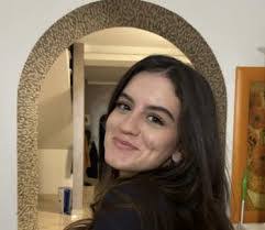 Nicole Daniele's Instagram, Twitter & Facebook