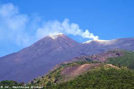 Die menschen, die am ätna wohnen, leben mit asche und ungewissheit. Atna Etna Landesbildungsserver Baden Wurttemberg