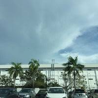 Kekosongan di bawah diterbitkan hanya untuk memudahkan permohonan anda. Dell Global Business Center Office
