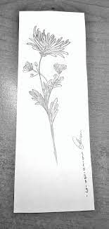 They come in so many shapes and colors, each and every one different to the other, that is easy to get confused (unless you're a botanical artist, of course). Chrysanthemum Tattoo Might Look Cool Trailing The Hairline Behind Ear Chrysanthemum Tattoo Birth Flower Tattoos Mum Tattoo