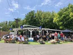 Ördög nórával beszélgetett a streetkitchen.hu balatonakarattyán. Nekem A Balaton Nanasiek Kisboltja Kepek Leiras Velemenyek Szallas Hu Programok