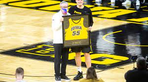 I know, they're called i did some digging and found out what the fight was over. Iowa S Jordan Bohannon S Late Free Throws Sink Wisconsin In Regular Season Finale