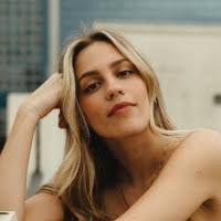 20+ "Lucy Gavin" profiles