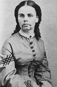 Olive Oatman First Known Tattooed White Woman In The U S Oatman Was 13 When She Travelled From Illinois To Califo Women In History History American Indians