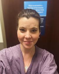 Amanda Buxton's Instagram, Twitter & Facebook