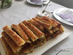 Yemekbahane Hazir Yufkadan Citir Citir Kol Boregi Gida Yemek Tarifleri Yemek