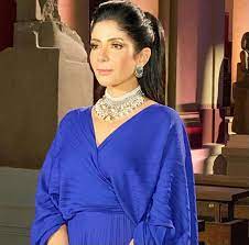 فيلم خالتي فرنسا مع الفنانة عبلة كامل، فيلم أبو علي مع الفنان كريم عبد العزيز، والذي. Ø§Ø­Ù…Ø¯ Ø­Ù„Ù…ÙŠ ÙˆÙ…Ù†Ù‰ Ø²ÙƒÙŠ ÙŠØªØ£Ù„Ù‚Ø§Ù† ÙÙŠ Ø§Ø­ØªÙØ§Ù„ÙŠØ© Ù†Ù‚Ù„ Ø§Ù„Ù…ÙˆÙ…ÙŠØ§ÙˆØ§Øª ÙˆÙŠØ®Ø·ÙÙˆÙ† Ø§Ù†Ø¸Ø§Ø± Ø§Ù„Ù…ÙŠØ¯ÙŠØ§ Ù…ÙƒØ³Ø§Øª ØªØ±Ù†Ø¯