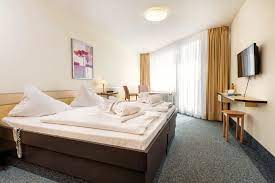 Scopri ricette, idee per la casa, consigli di stile e altre idee da provare. Ihr Zimmer Im Terrassenhaus Thermenhotel Bad Buchau