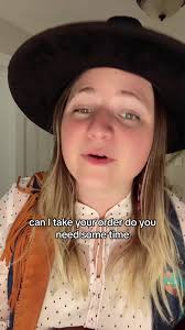 vallie.golde (@vallie.golde)