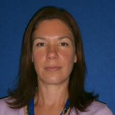 I am happy to share that earlier this week I graduated from the University  of Exeter with a 2:1 (67%) in BA Hons Politics and French with Distinction  in Spoken French. |