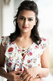 After she converted herself from a syrian christian to hindu, she took the name nayanthara. Kollywood Actress 2020 List Of Hottest Tamil Actress Photos Names