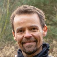 100+ perfiles de «Servais»