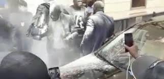 Conspue Et Farine A Paris Macky Sall Va Couper Des Tetes Senegal7