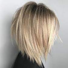 50 Atemberaubende Bob Frisur Inspirationen Die Dir Einen Glamourosen Look Verleihen Bob Frisur Coupe De Cheveux Coiffures Simples Coiffure