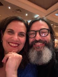 A healthy relationship will challenge you… Do you agree? 💛