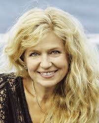 Mariana Todorova's Instagram, Twitter & Facebook