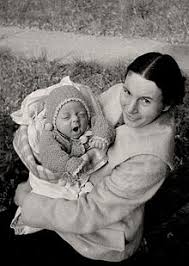 Einschlaftraining, schlaferziehung) wird in der erziehung von älteren säuglingen und von kleinkindern angewandt. Schlaftraining Wikipedia