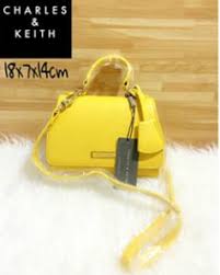 Fashion wanita dalam jakarta selatan/. 45 Tas Charles And Keith Original Model Terbaru 2021 Eksklusif Model Tas Dan Dompet Branded Terbaru