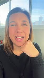 Sabes dizer “to be under the weather” em português? Nós usamos o adjetivo  “adoentado/a” para expressar quando estamos a ficar doentes ou já estamos  um pouco doentes. Sabias?, #LearnPortuguese, ...