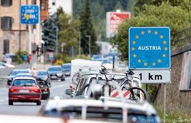 Lista comuni italiani di confine. L Amore Al Tempo Del Coronavirus Con I Confini Di Stato Di Nuovo Chiusi Austria Vicina Blog Finegil
