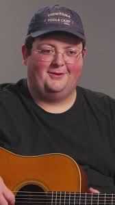 Best Strings for Playing Zach Bryan