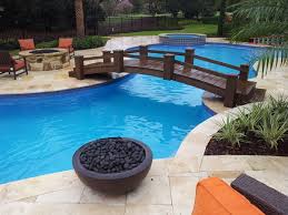 See more ideas about pool, swimming pools, pool bridge. Cedar Bridge Over Pool In Orlando Fl Www Visualartisan Net Traditional Swimming Pool Hot Tub Orlando By Visual Artisan Llc Houzz Ie