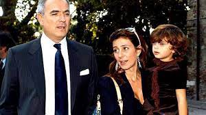 Lamberto sposini assumes the responsibility to be the protector and provider for those he loves, but demands their respect and attention in return. Lamberto Sposini La Sua Vita Prima Della Tragica Malattia