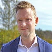 Jamie Doss's Instagram, Twitter & Facebook