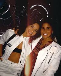 Последние твиты от emilia mernes brasil (@emiliamernesbr). Emi Mernes Red Leather Jacket Leather Jacket Fashion