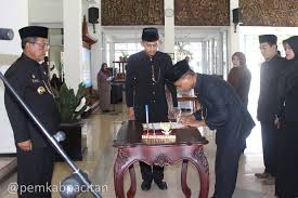 Rapat kerja pengawas smp kabupaten katrawang. Pemerintah Lantik 100 Pejabat Fungsional Di Awal Tahun Pemerintah Kabupaten Pacitan