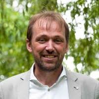 Julia Starke Email & Phone Number