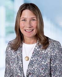 Sara Hiebner joins Bluestone Bank as VP of commercial lending