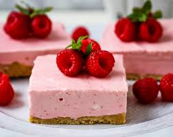 This no bake raspberry cheesecake is quick and easy. No Bake Raspberry Cheesecake Squares Modern Honey