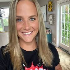 Amber Goode's Instagram, Twitter & Facebook