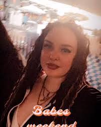 Sharon Dubberly's Instagram, Twitter & Facebook