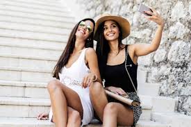 Selfie is a free, online tool to help schools assess how they use digital technologies for innovative and effective learning. Das Perfekte Selfie Machen In 6 Einfachen Schritten
