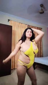 Indian sexy milf Soniya Gupta